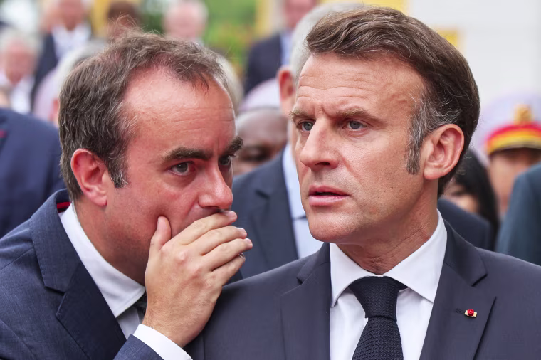 TOPSHOT-VIETNAM-FRANCE-DIPLOMACY
