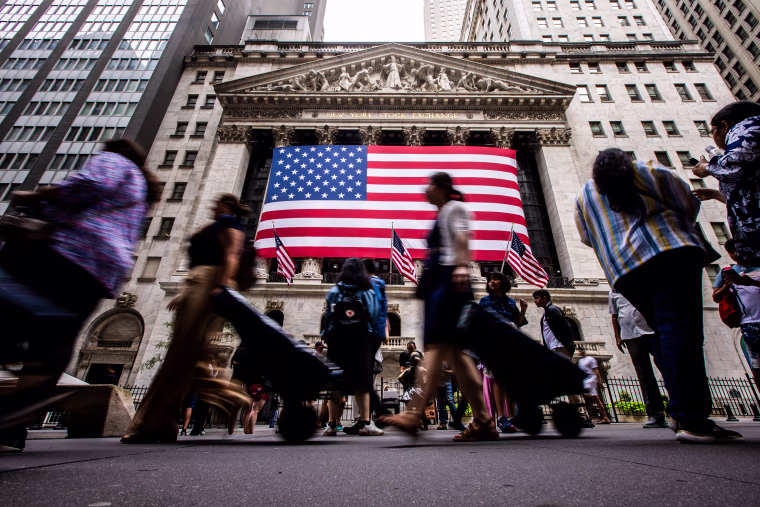 US Stocks Flat As Private Jobs Data Sparks Growth Concerns