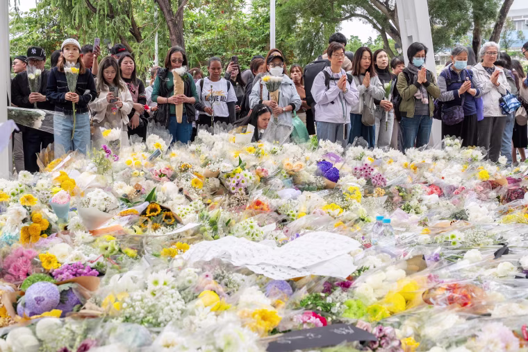Image: Hong Kong Grieves Vicitims Of Tragic Apartment Fire