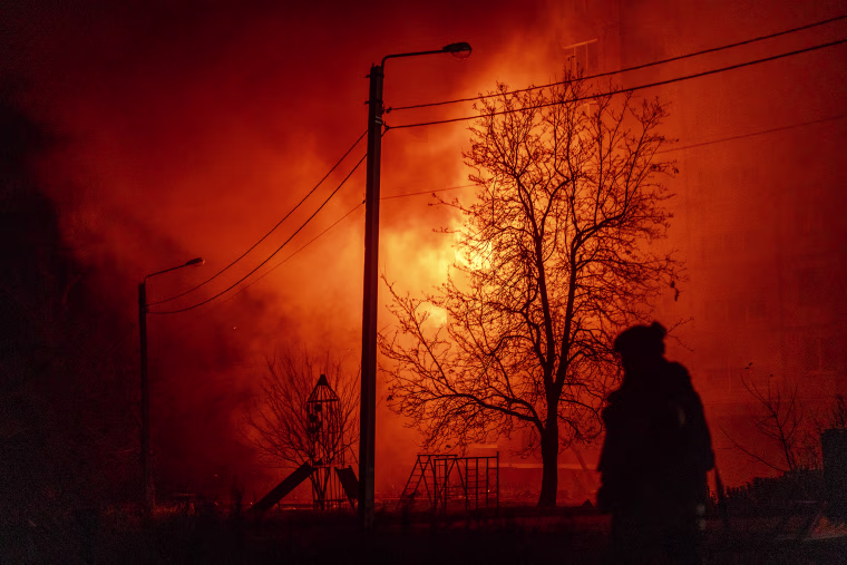 Russians hit high-rise building in Kramatorsk: at least four people injured