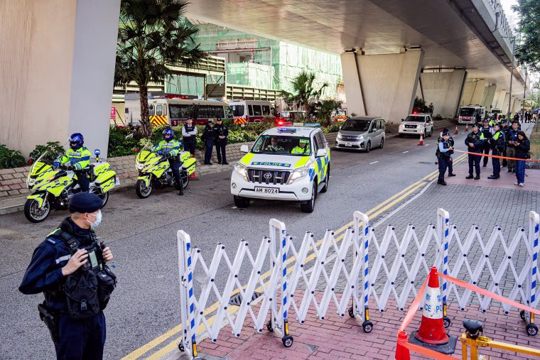Image: HONG KONG-CHINA-POLITICS-COURT