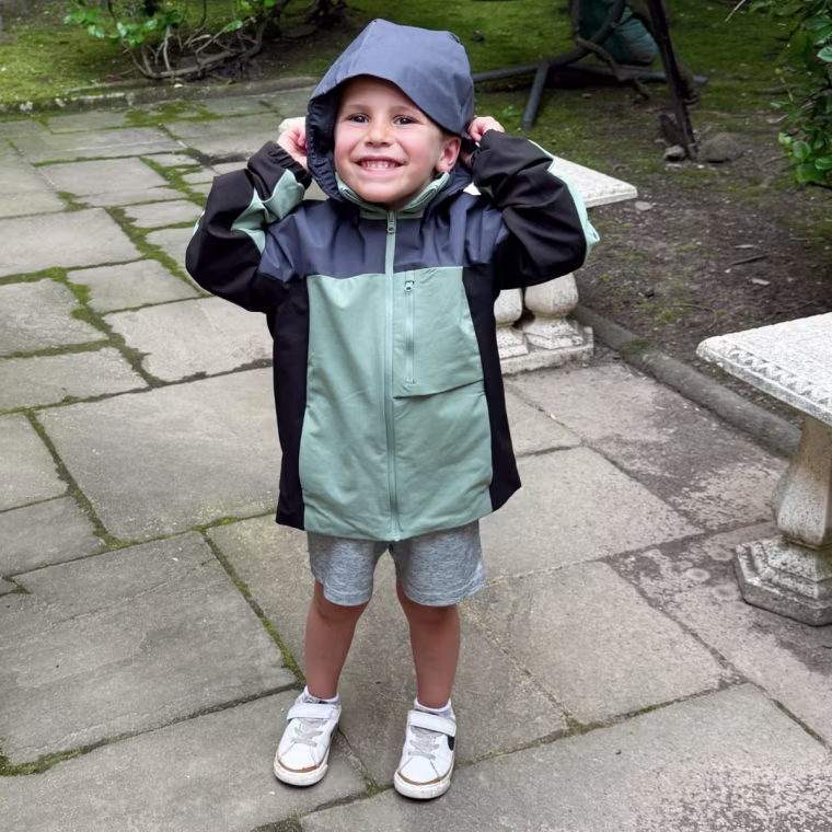 Suihku rain jacket's taped, welded seams held up through two real thunderstorms with no leaking at the shoulders.