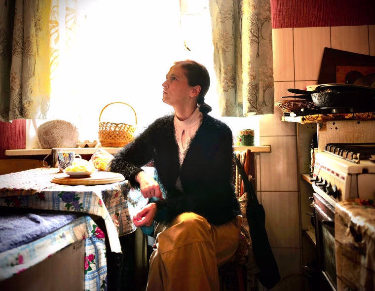 Vasylyna Duman delivered aid to soldiers on the front line while her husband was imprisoned.