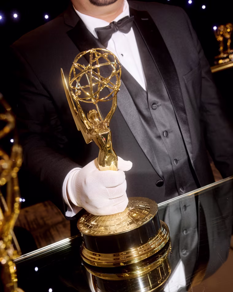 https://media-cldnry.s-nbcnews.com/image/upload/rockcms/2026-09/260914-emmys-main-10pm-jg-bed6a0.jpg