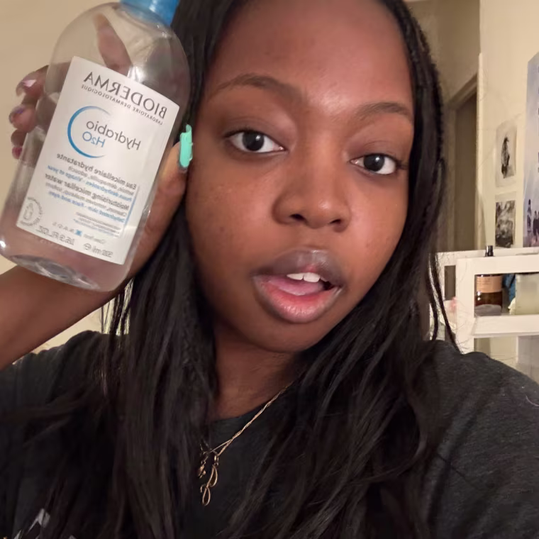 I won't dare take off waterproof mascara without using the Bioderma micellar water first. I particularly like the one for dehydrated skin in the winter.