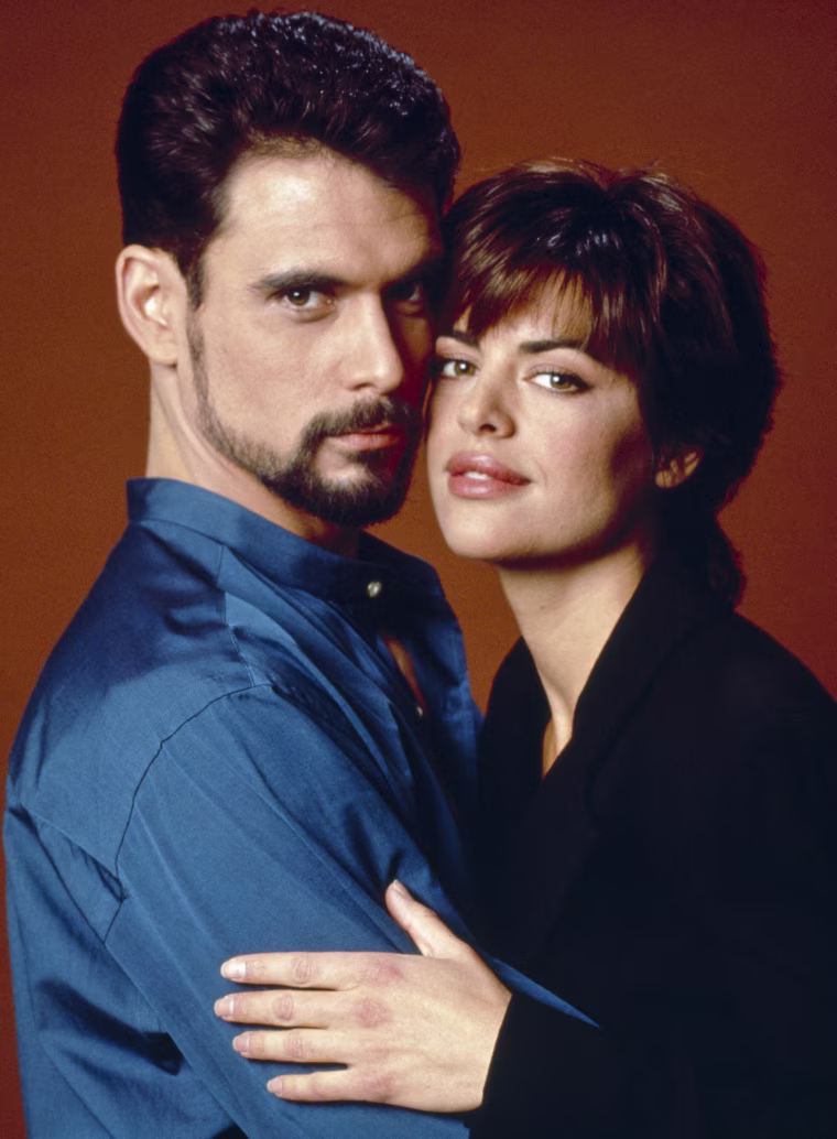 Robert Kelker-Kelly as Bo Brady and Lisa Rinna as Billie Reed.