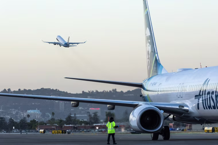 Se inaugura la nueva terminal del aeropuerto Hollywood Burbank.