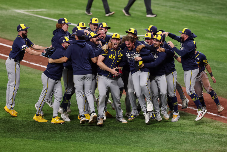 World Series: Milwaukee Brewers v Tampa Bay Rays - Game Five