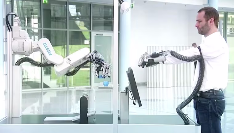Image of Exo-hand in action.