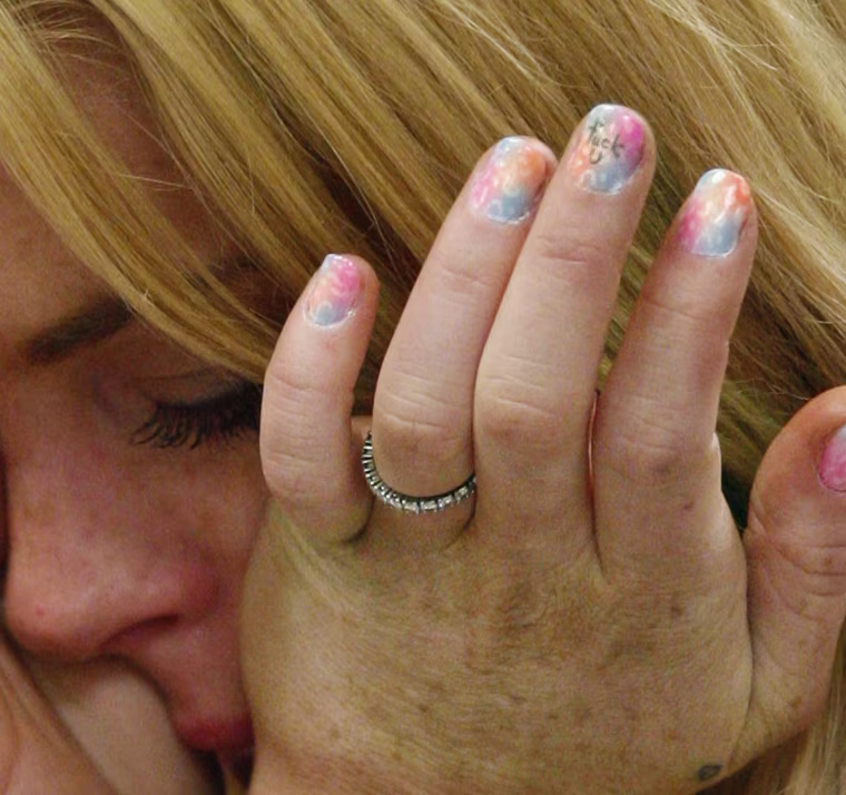 In July 2010: When Lindsay Lohan was sentenced to 90 days jail for violating probation, the Hollywood starlet had a message written on the fingernail of her middle finger.