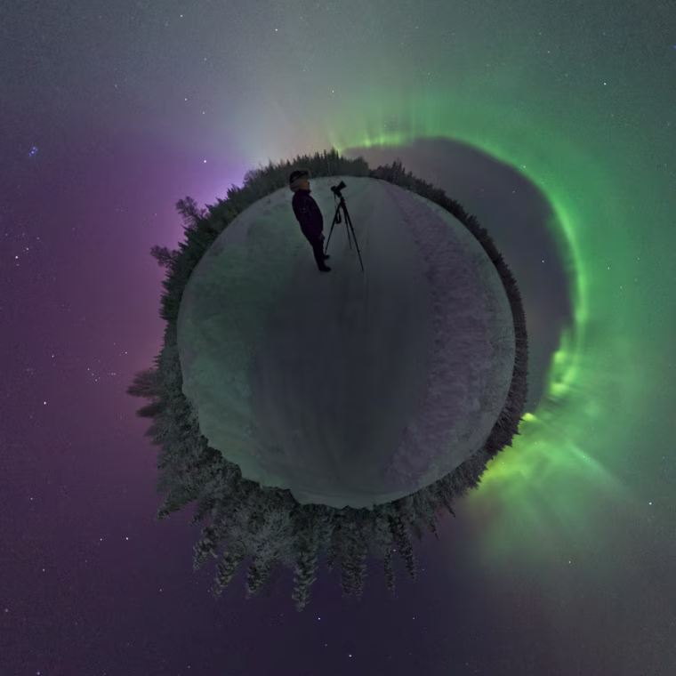Göran Strand of Östersund, Sweden, took a panoramic photo of Tuesday night's sights and wrapped it into a 360-degree composition titled
