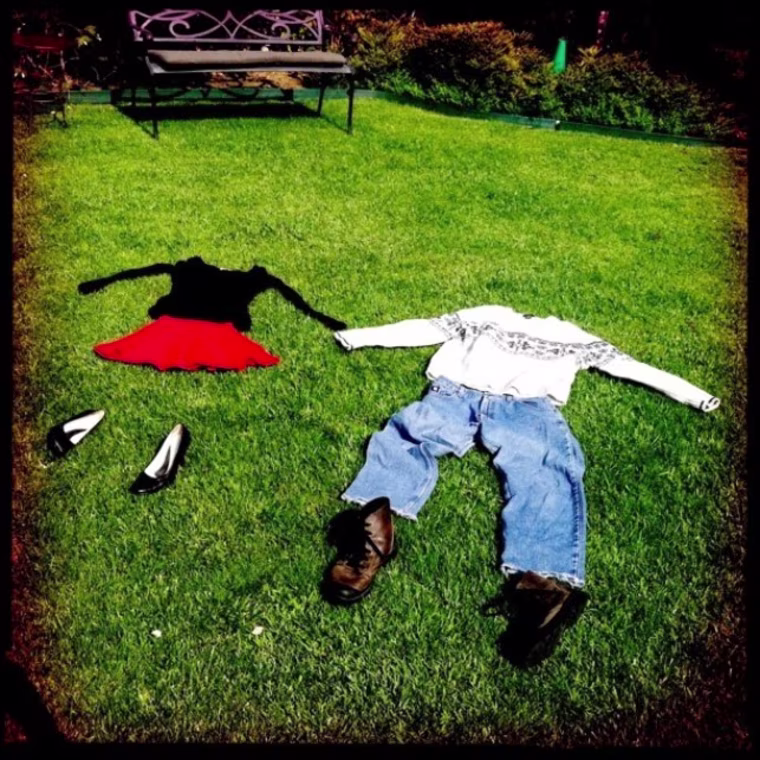 Here's a his-and-hers picture posted by Rob Sheridan: