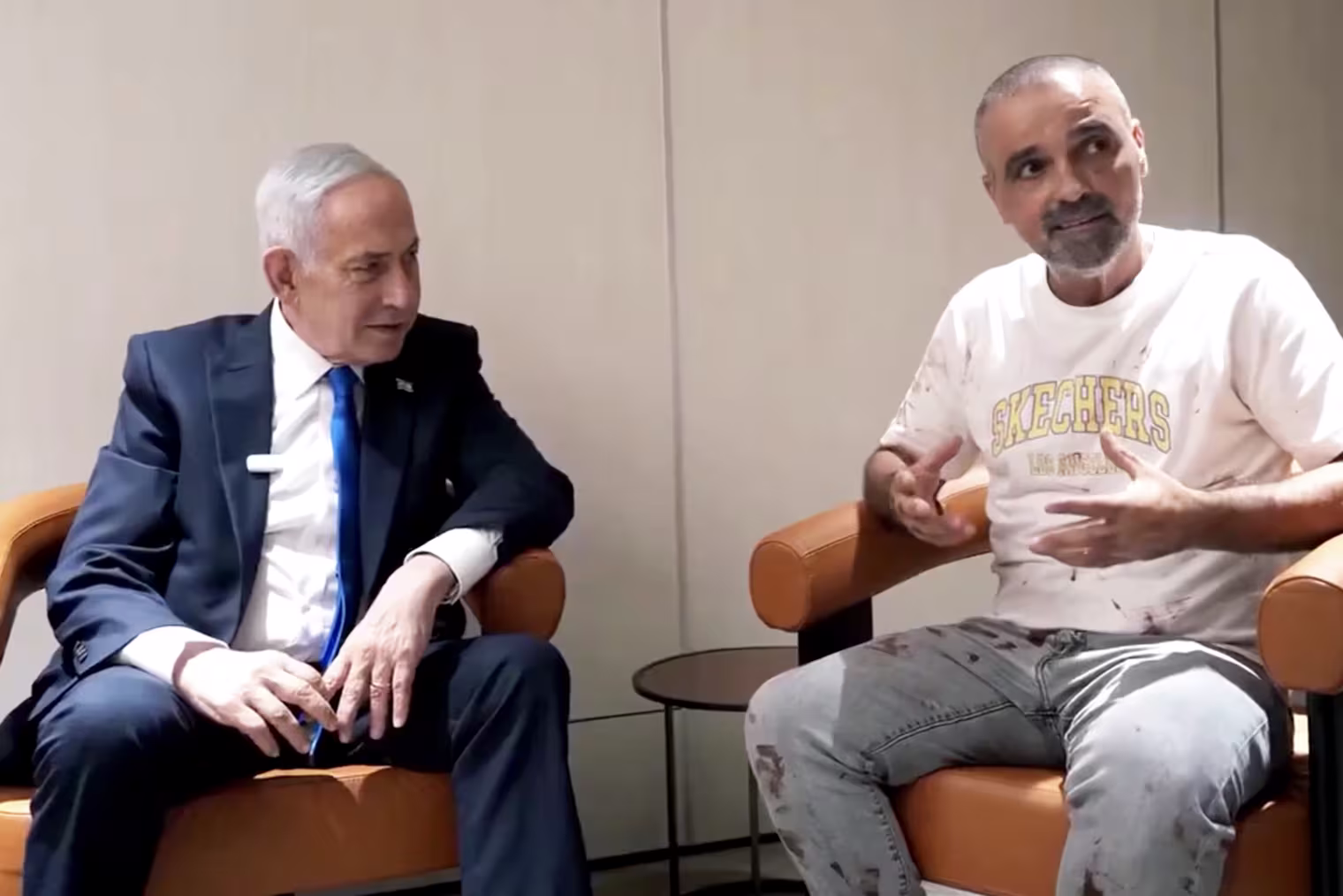 Image: Israeli Prime Minister Netanyahu and Yaniv Hayun sat down.