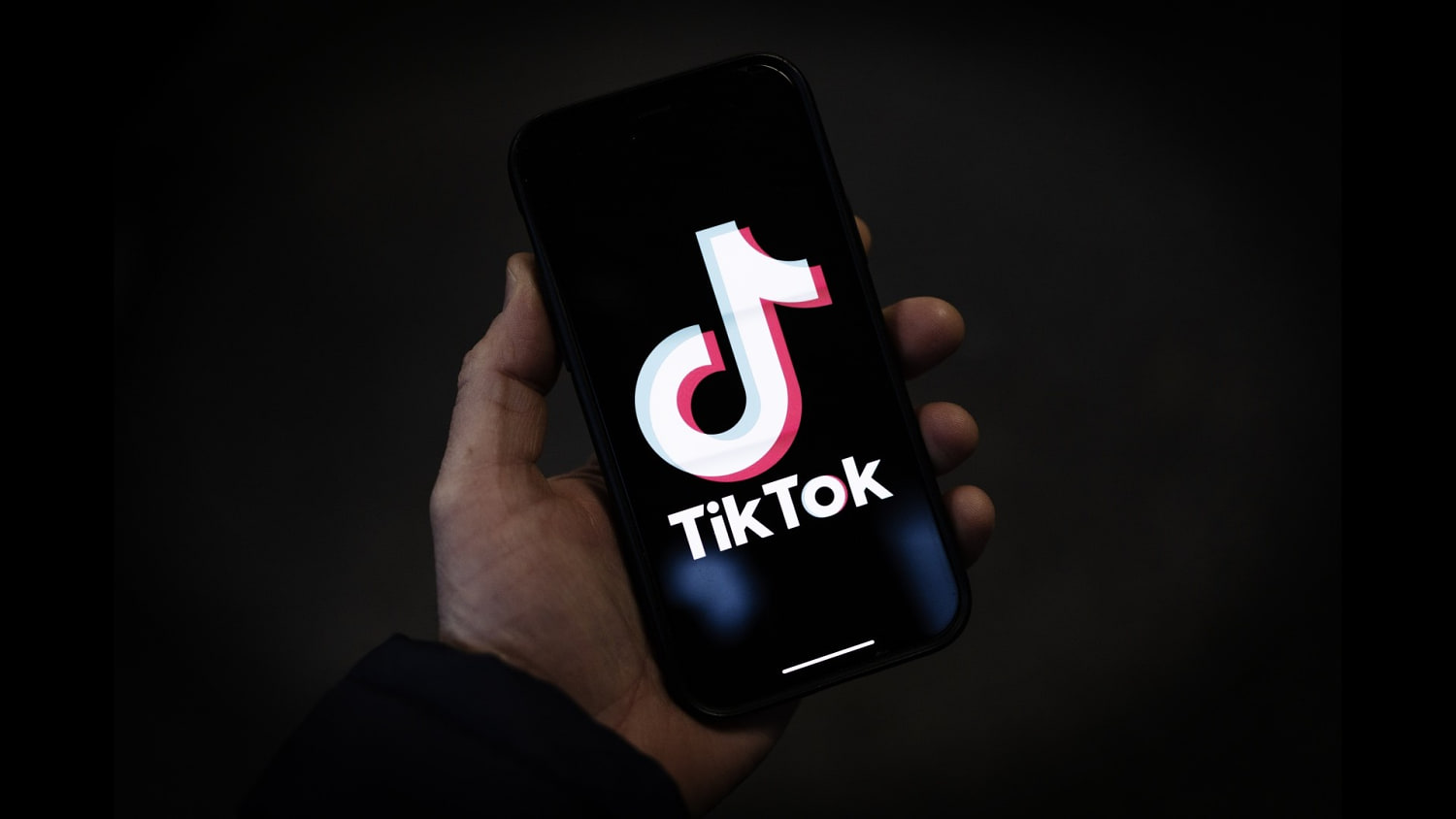 Senators in both parties signal potential support for bill that could ban TikTok