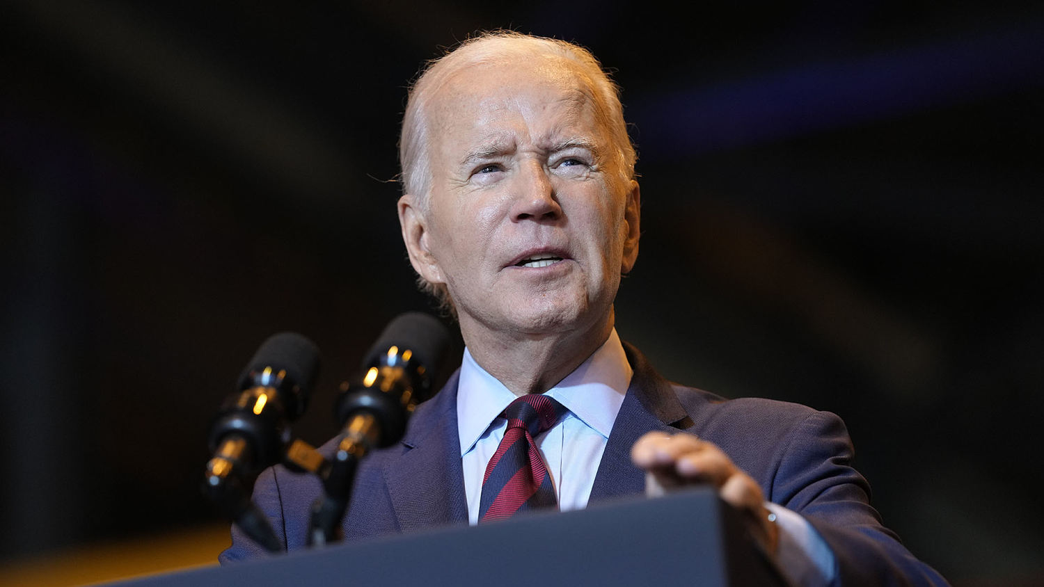 Biden delivers remarks to electrical union workers