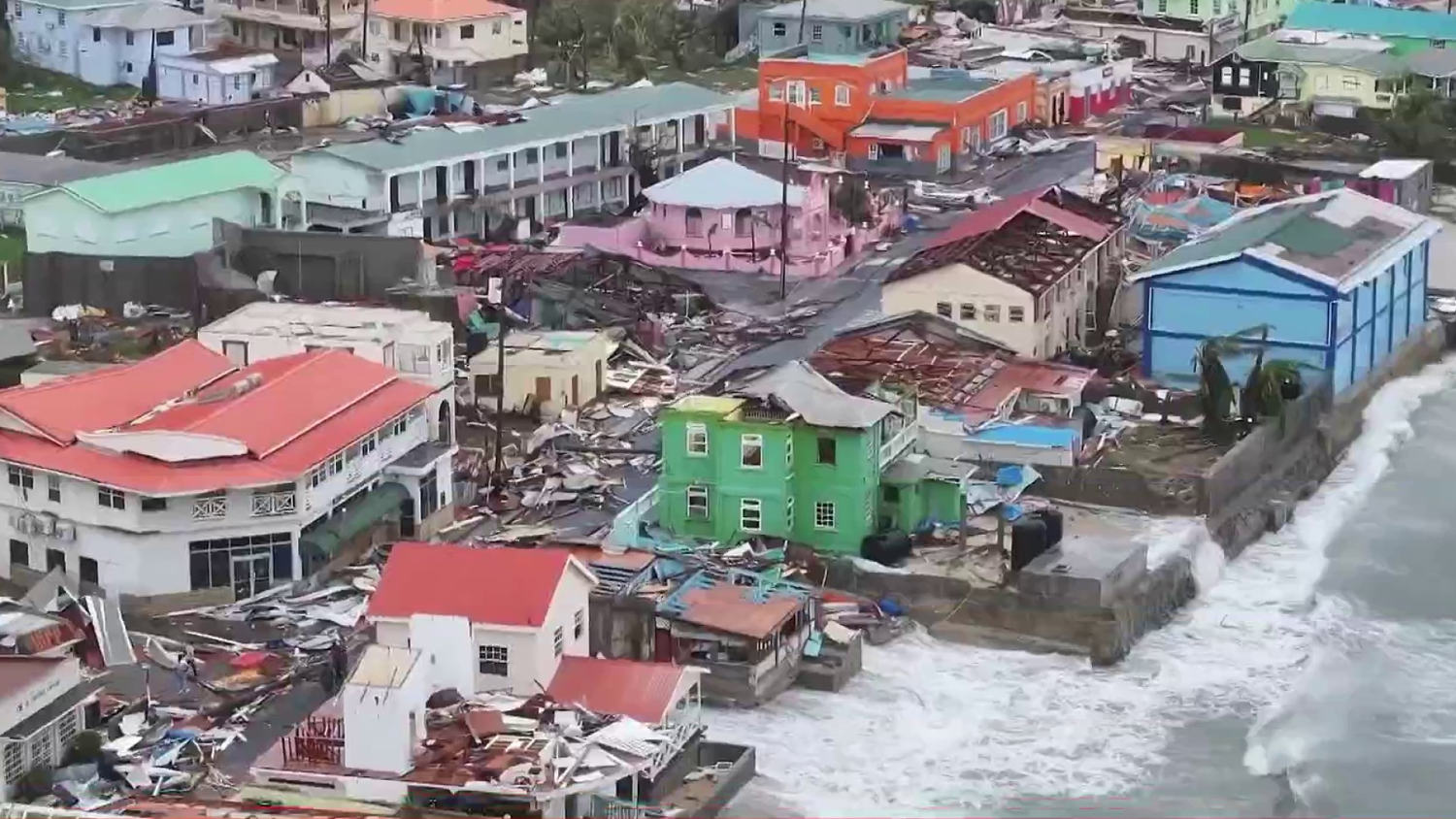 Hurricane Beryl smashes across Jamaica