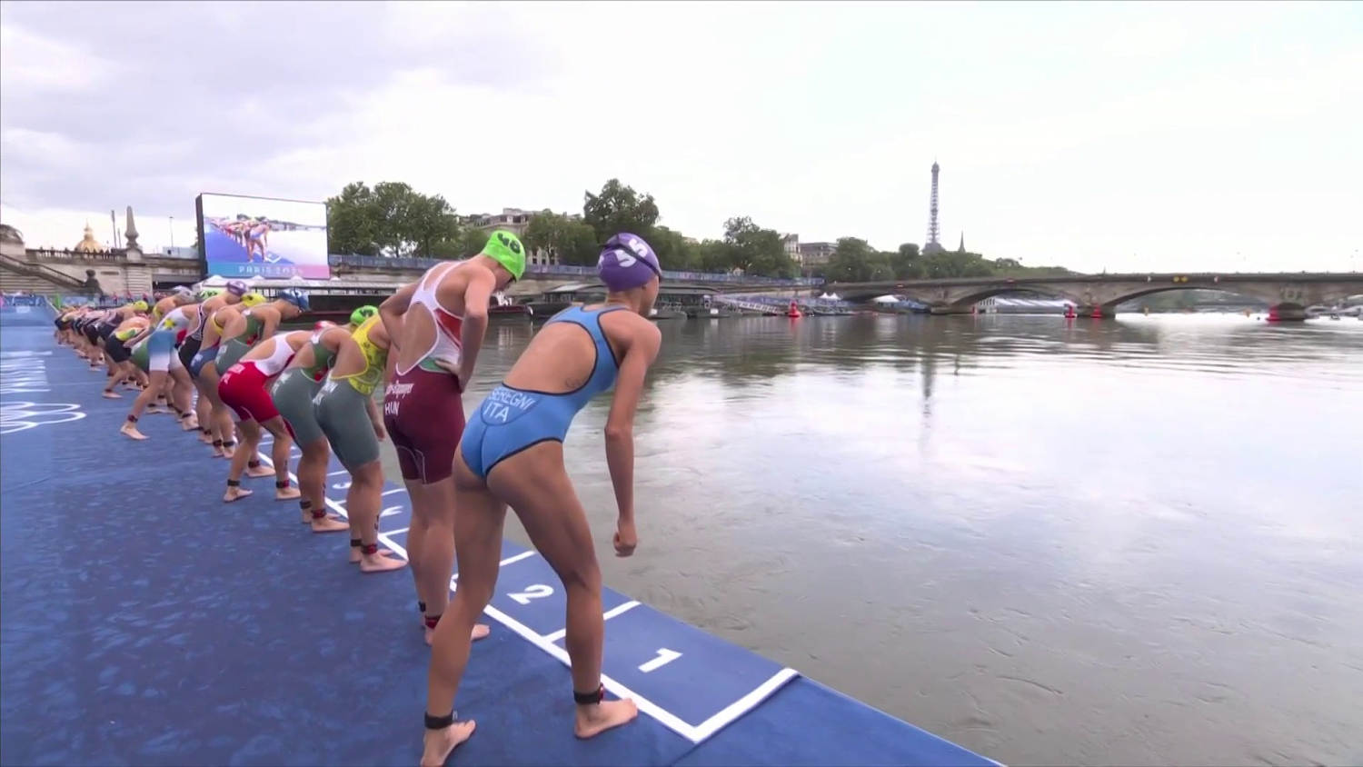 Women’s triathlon hit the Seine after it’s declared safe for swimming