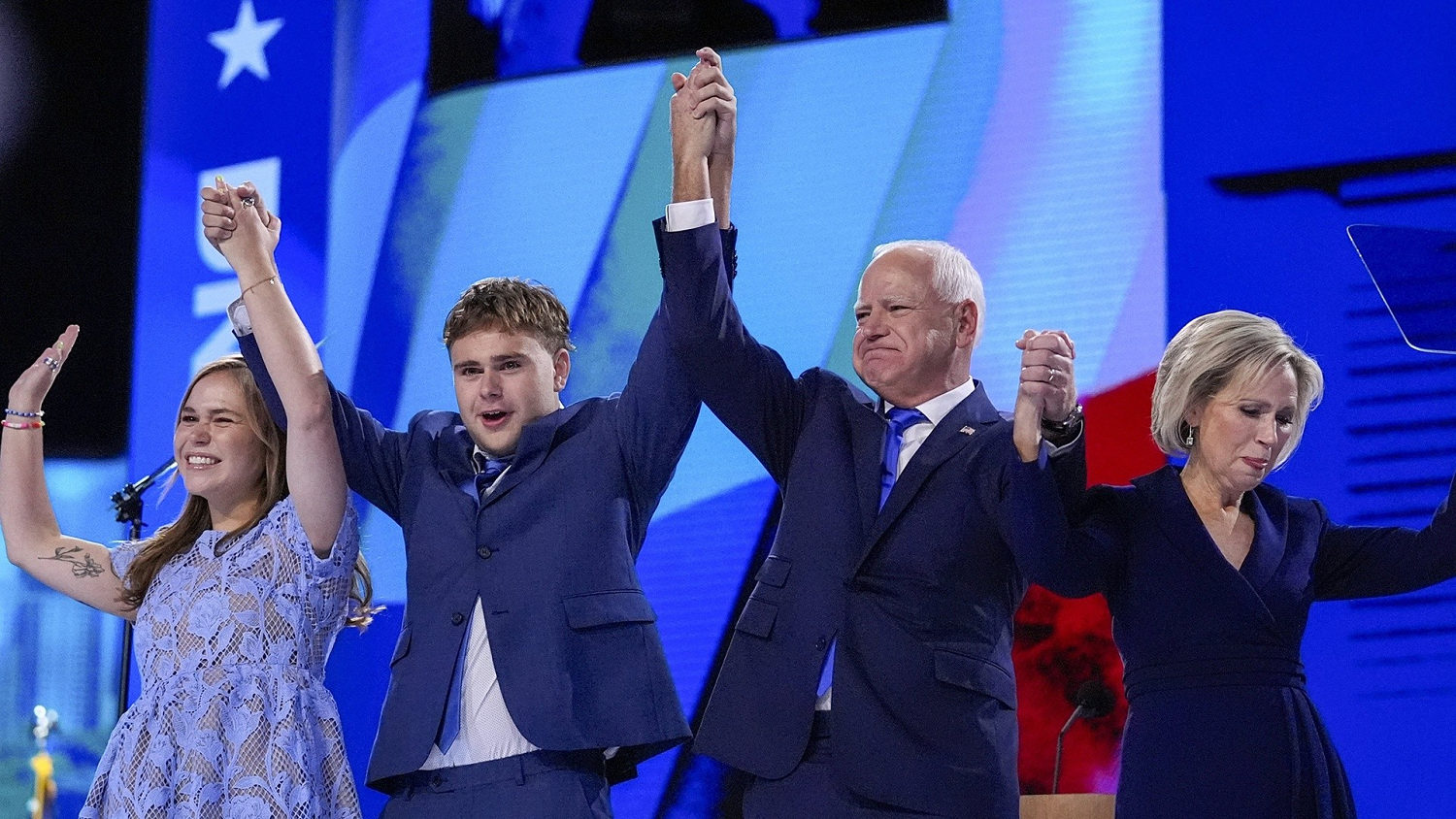 Tim Walz and his family take the spotlight at night 3 of the DNC