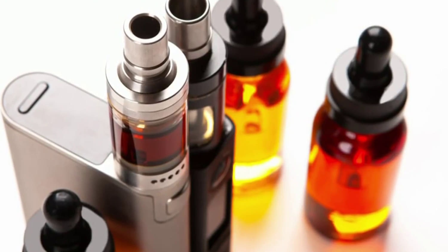 Youth vaping drops to lowest level in a decade