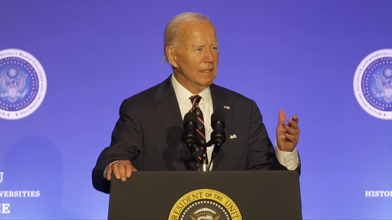 Biden condemns 'political violence' after apparent Trump assassination attempt