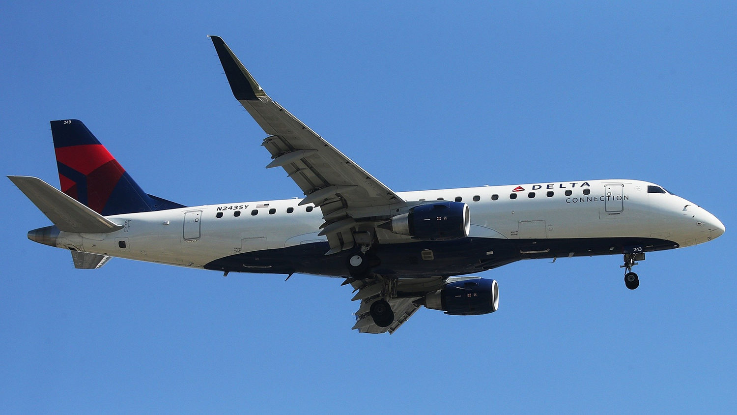 Cabin pressure issue on Delta flight causes injuries to passengers