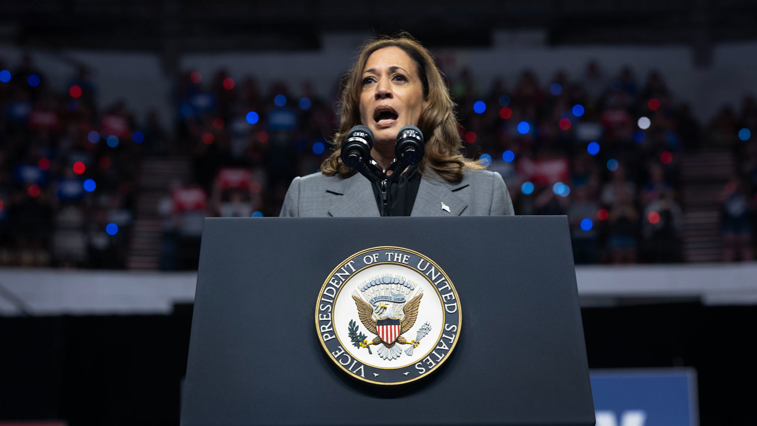 Kamala Harris delivers major speech on the economy in Pittsburgh