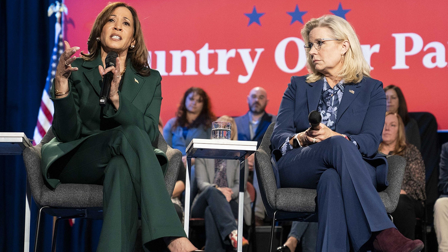 Liz Cheney helps Kamala Harris make case for Republican support