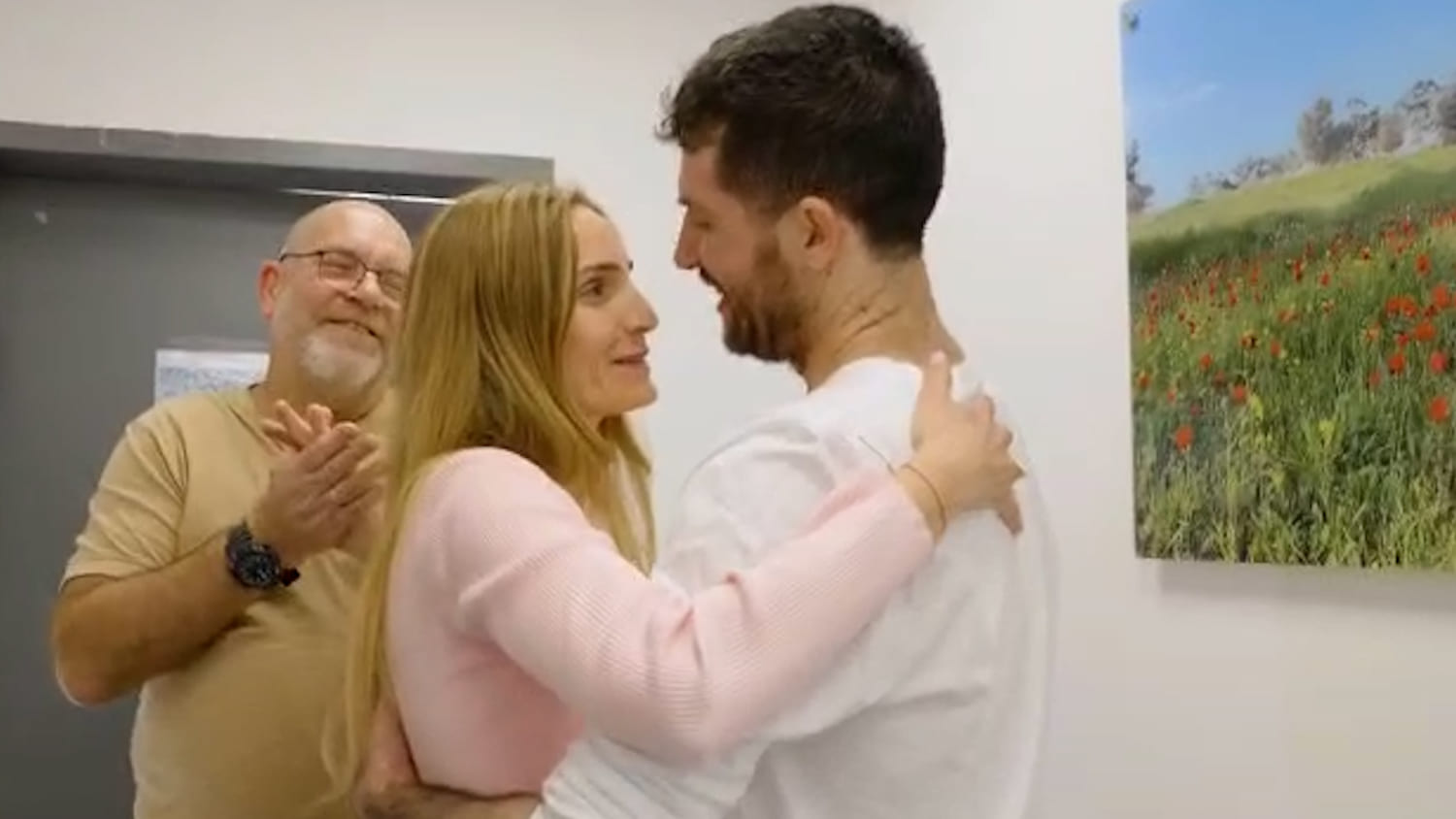 American Israeli hostage Sagui Dekel-Chen reunites with family