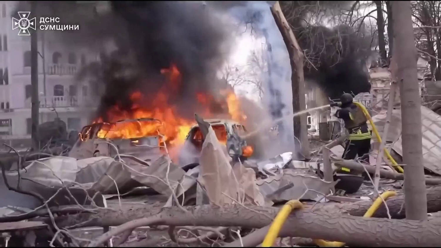 Russia launches strikes during Palm Sunday gathering in Ukraine