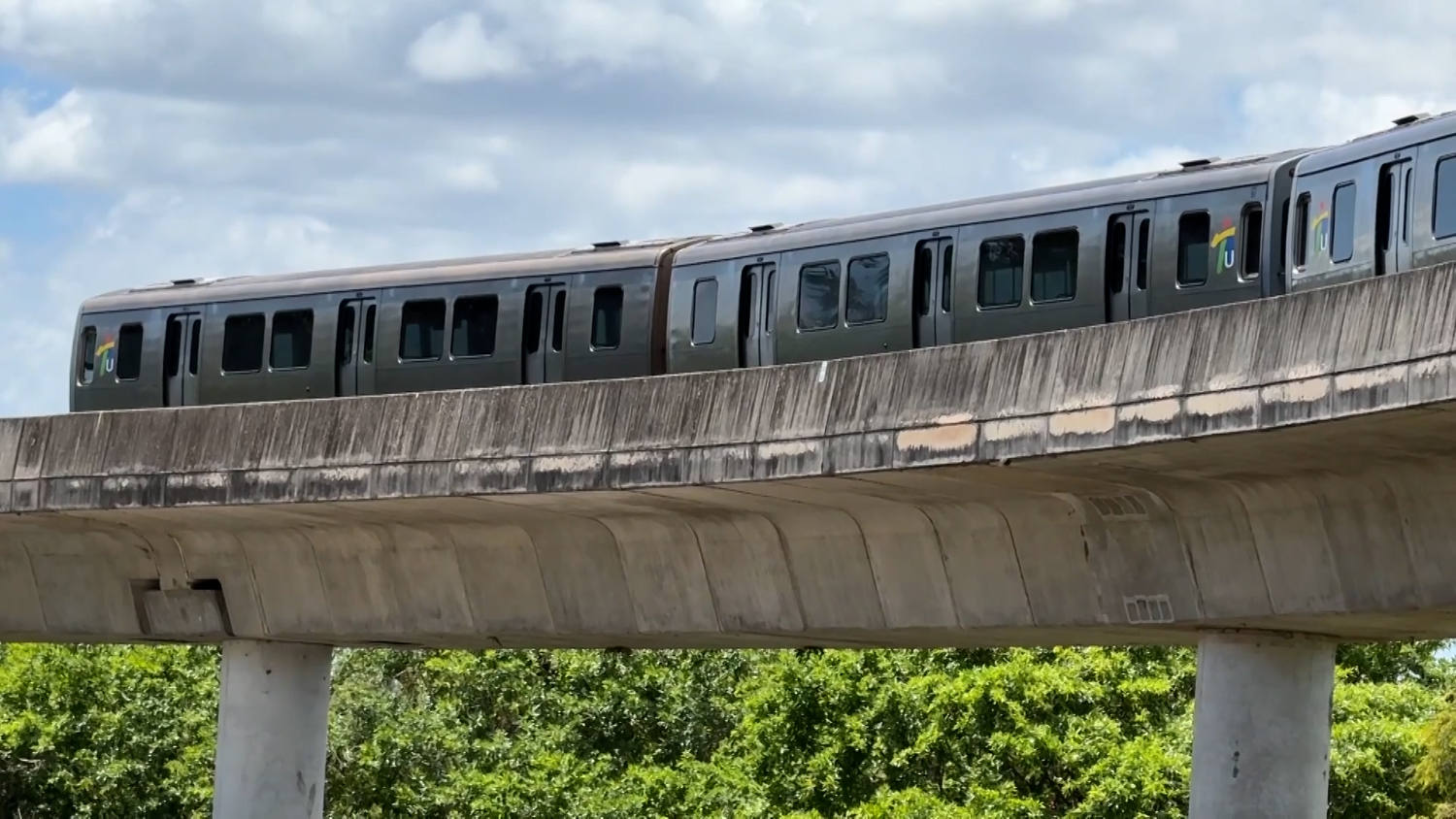 Massive power outage hits Puerto Rico