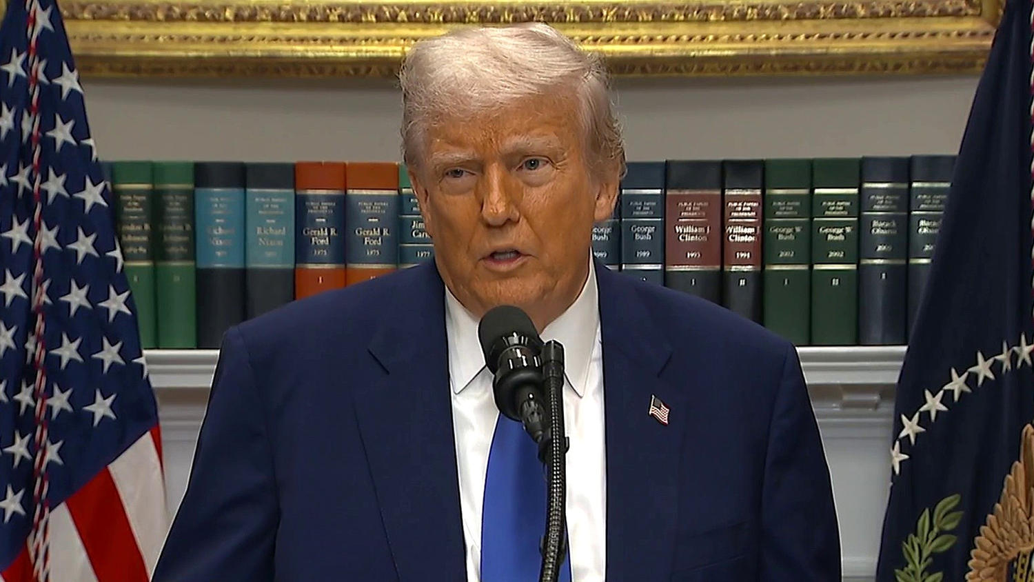 Trump: Only a 'stupid' person would say 'no' to luxury jet from Qatar