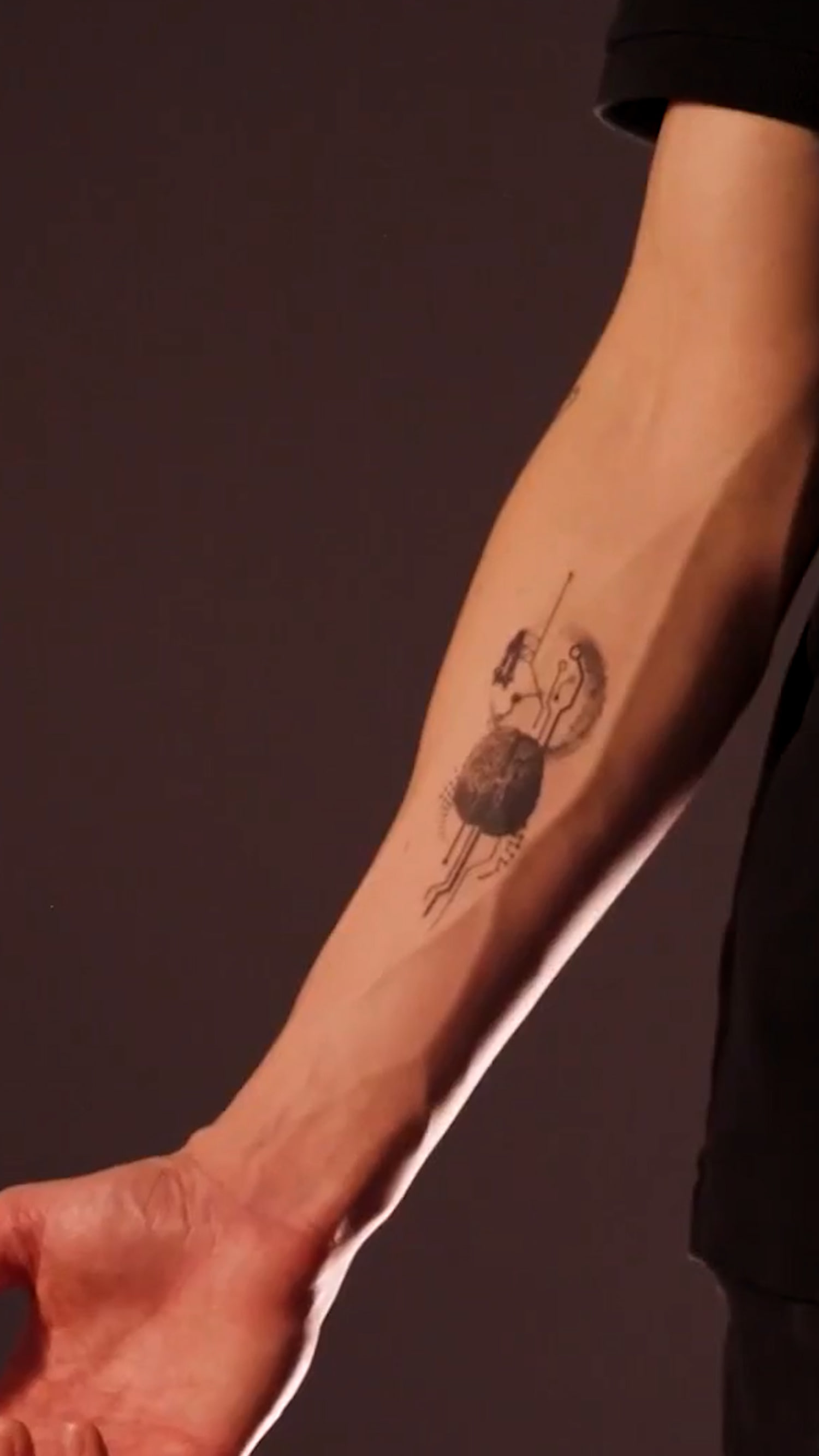 New robot moves the needle on AI tattooing