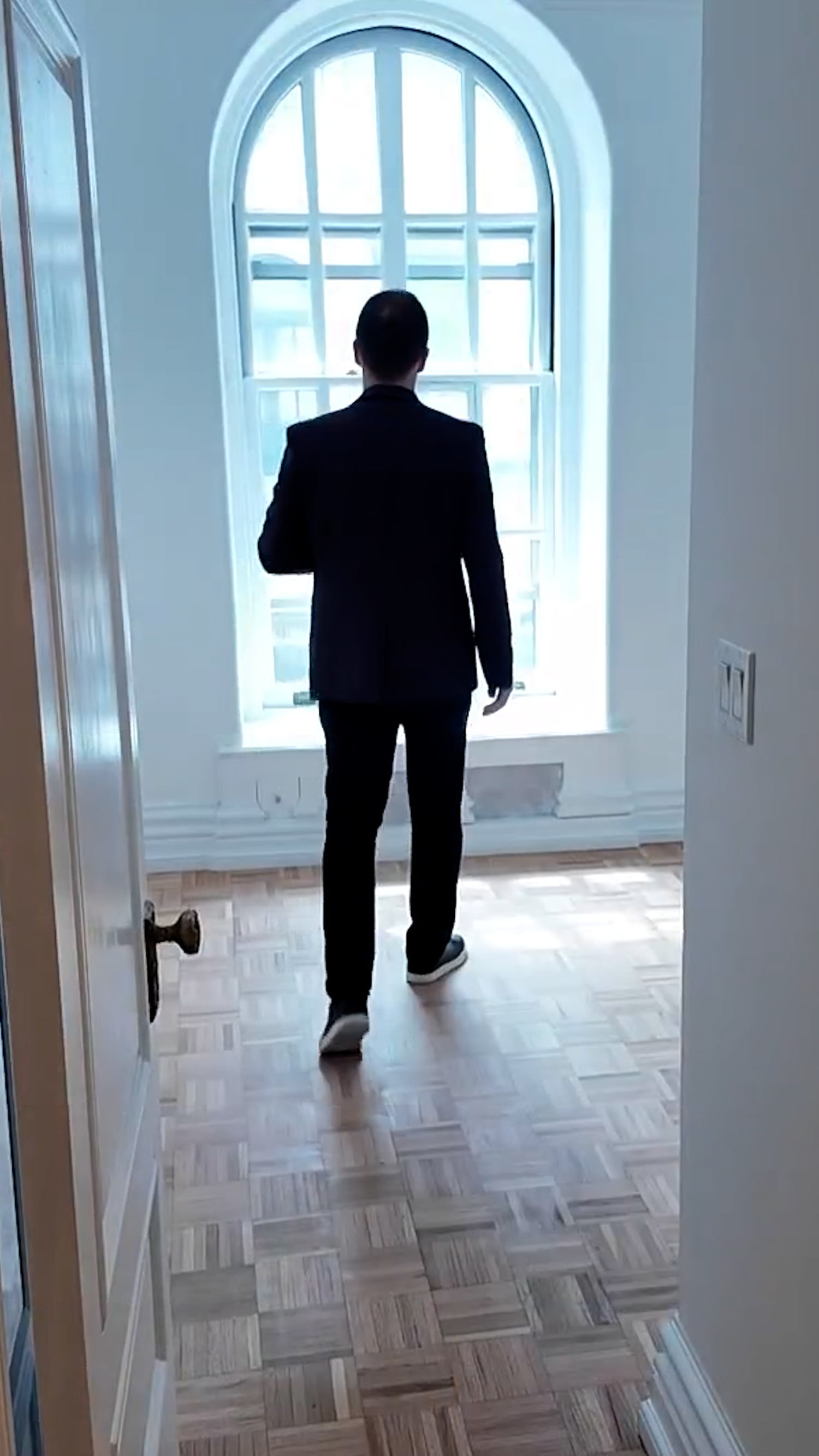 Fake apartment ad scams are growing on social media