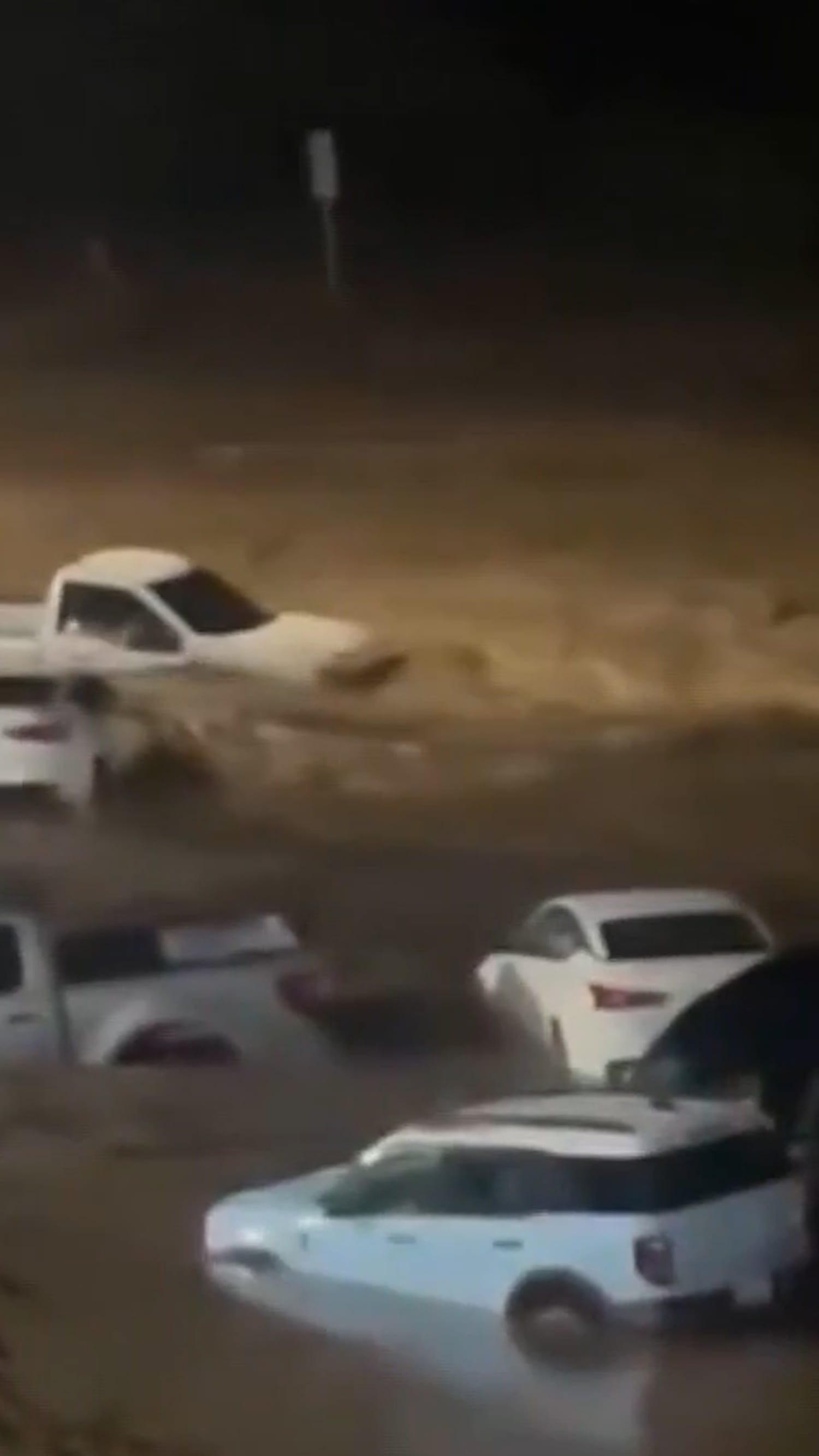 At least four dead in Arizona flash flood emergency