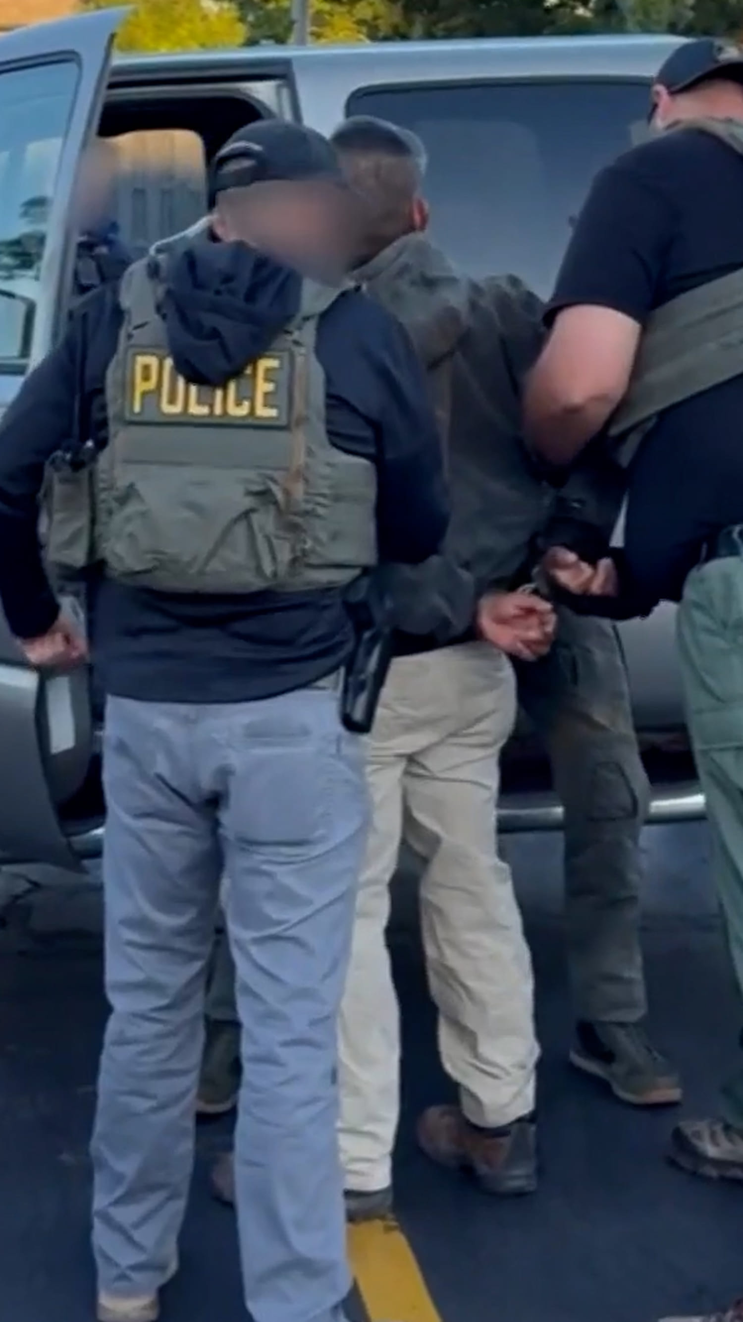 Trump launches Chicago illegal immigration crackdown