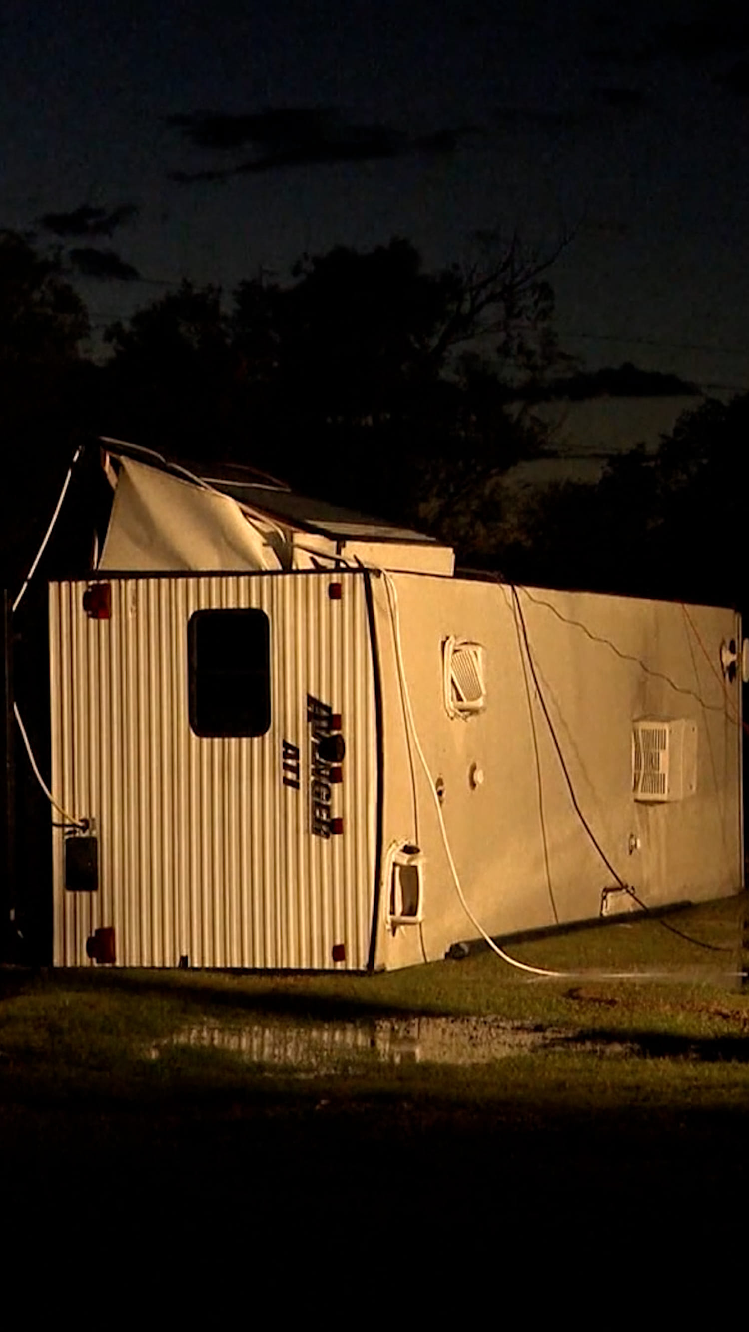 Possible tornado reported in Texas