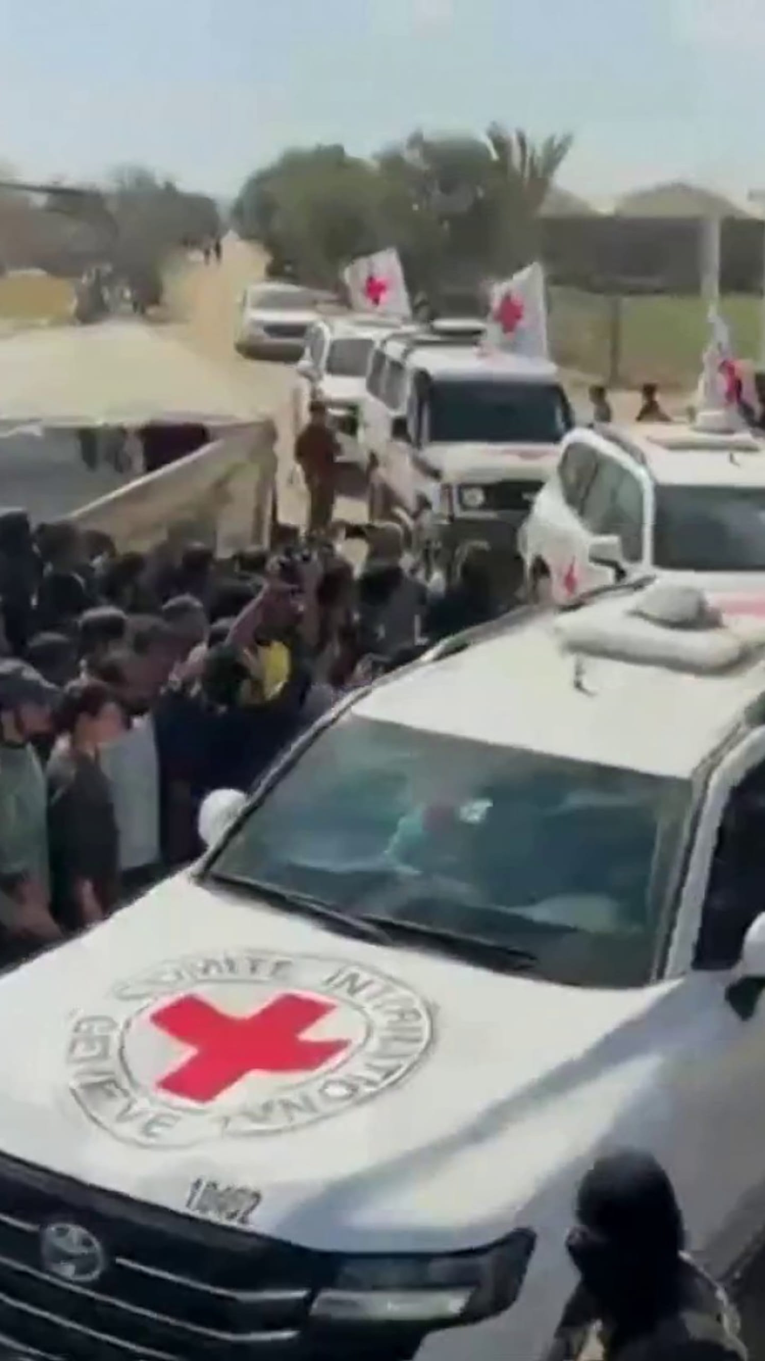 Red Cross transports remaining 13 Israeli hostages