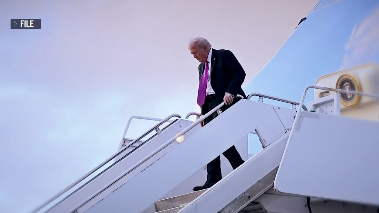 FBI investigates potential Trump security threat