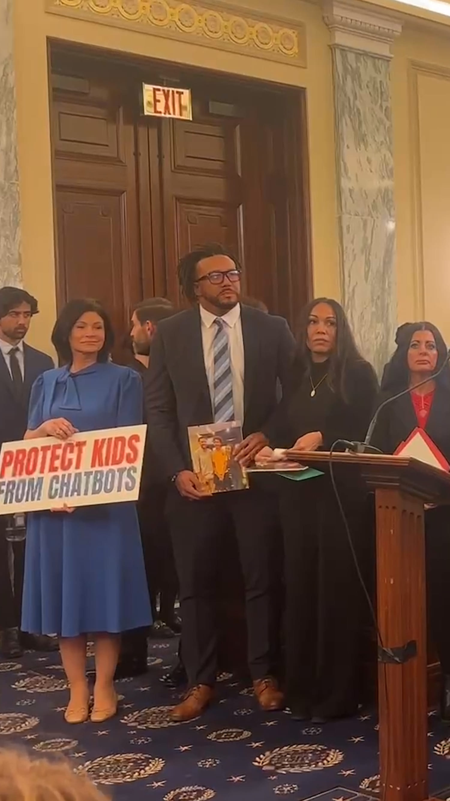 Proposed bill would ban AI chatbot companions for minors