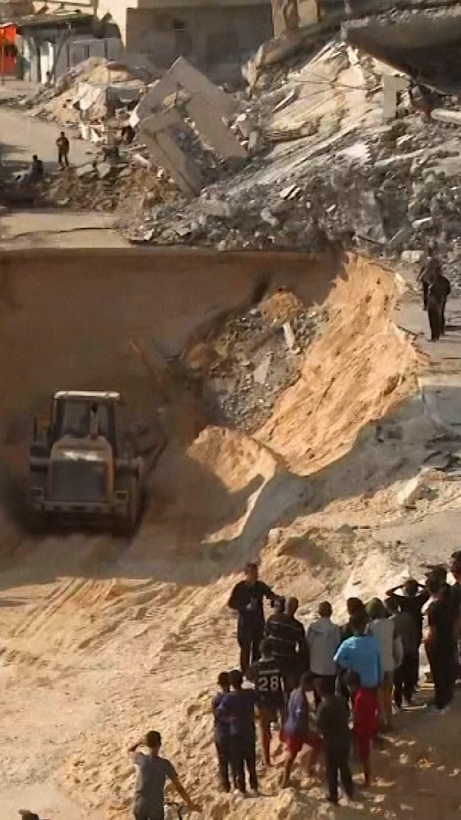 Hamas works to find missing hostage bodies in Gaza