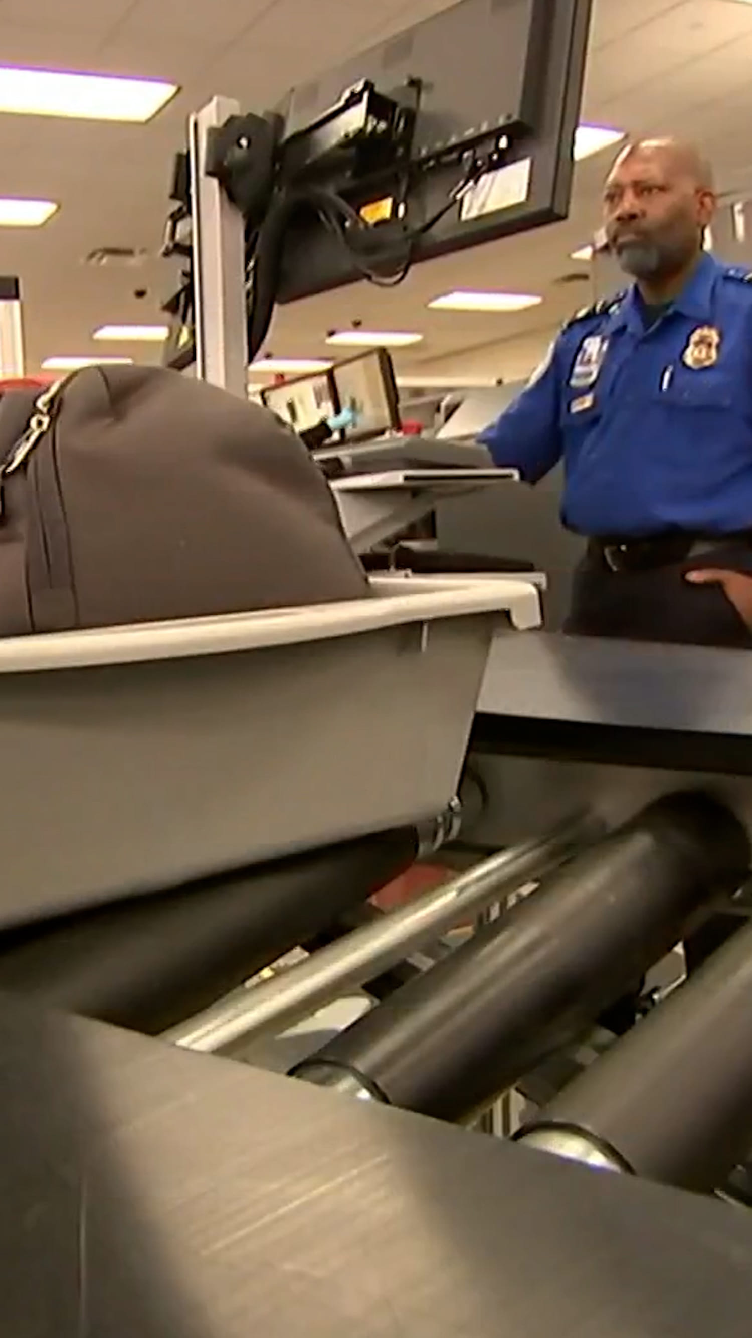 Some workers miss full paychecks due to shutdown