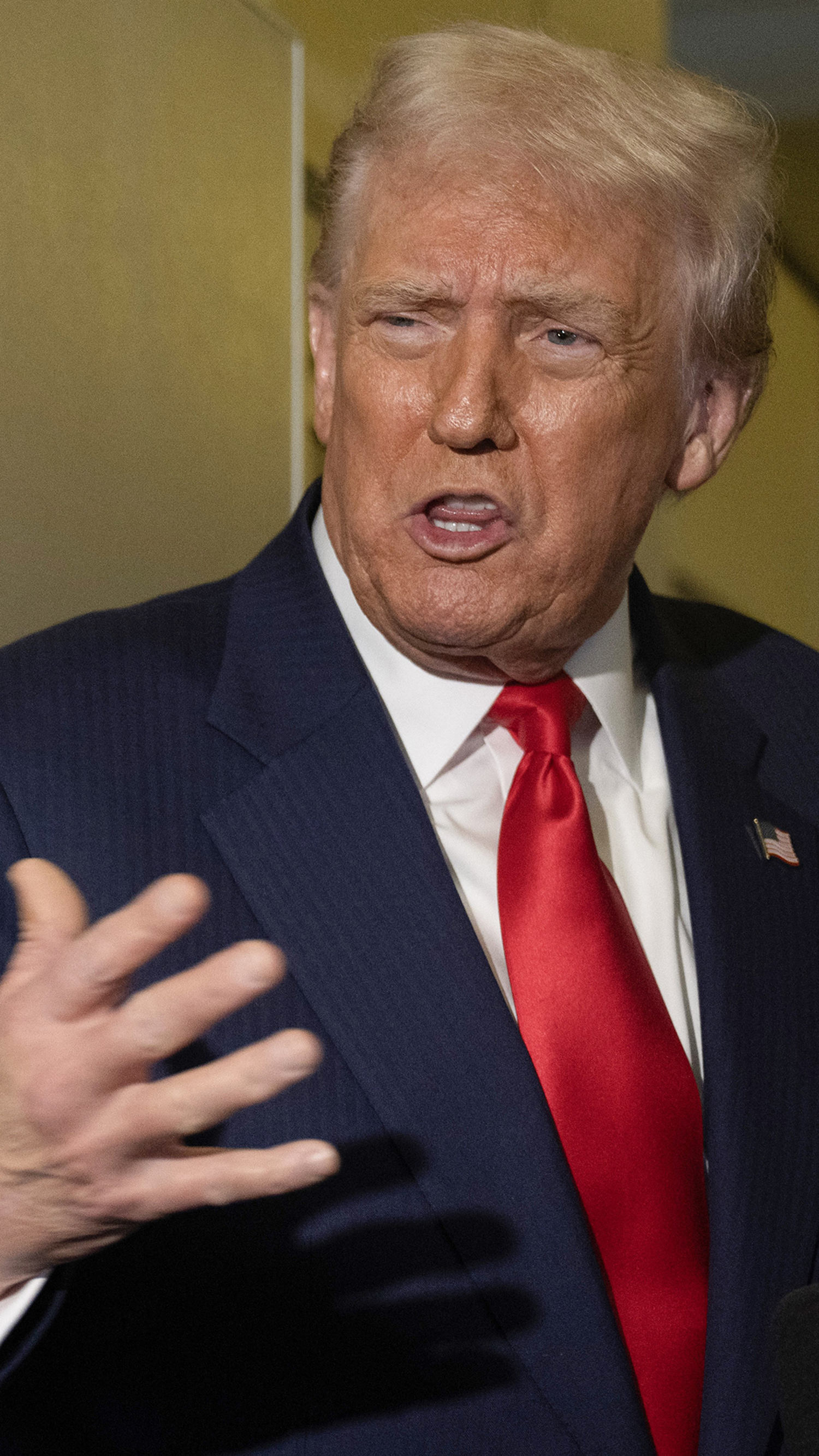 Trump hails 'amazing' meeting with China's President Xi