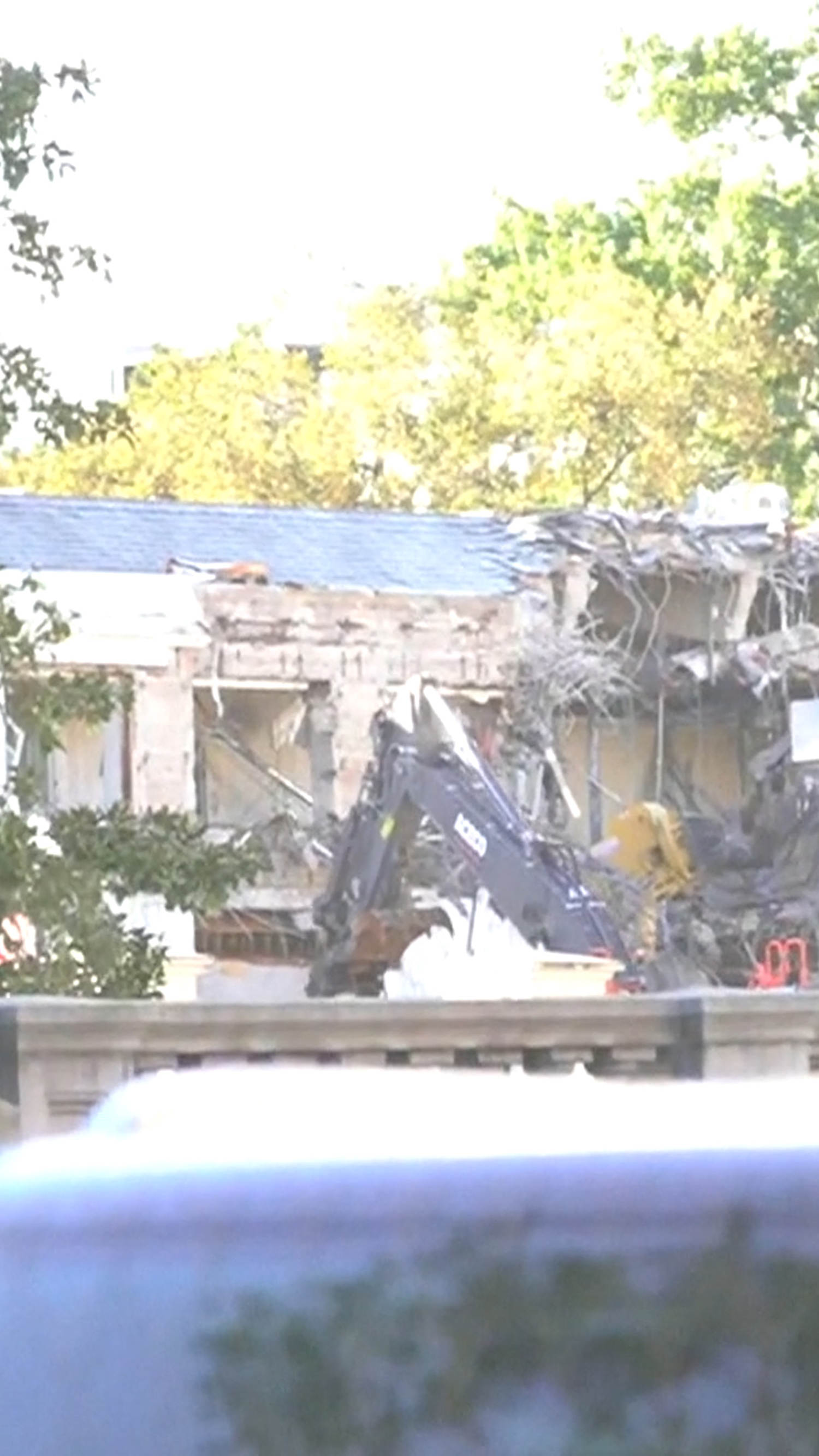 Demolition begins at White House for Trump's new ballroom