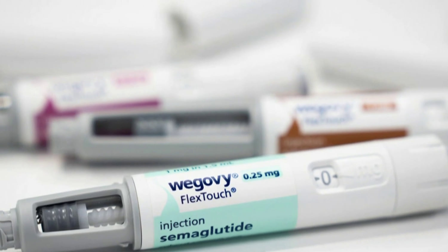 White House nears deal to lower costs for popular weight loss drugs