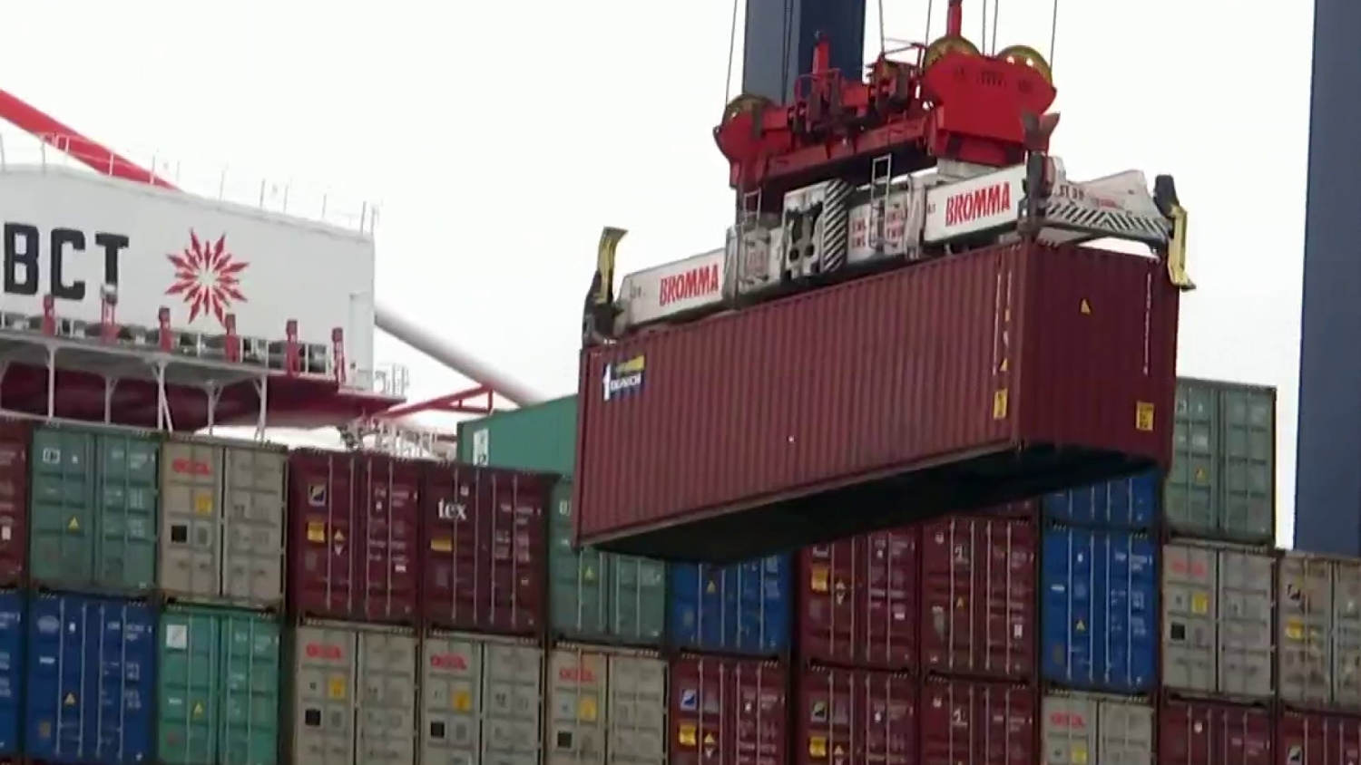 Supreme Court questions Trump’s authority on tariffs