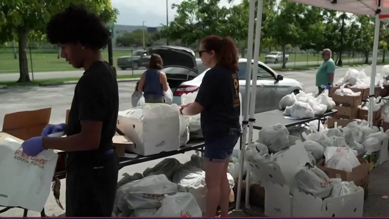 Trump administration to fully fund government food assistance