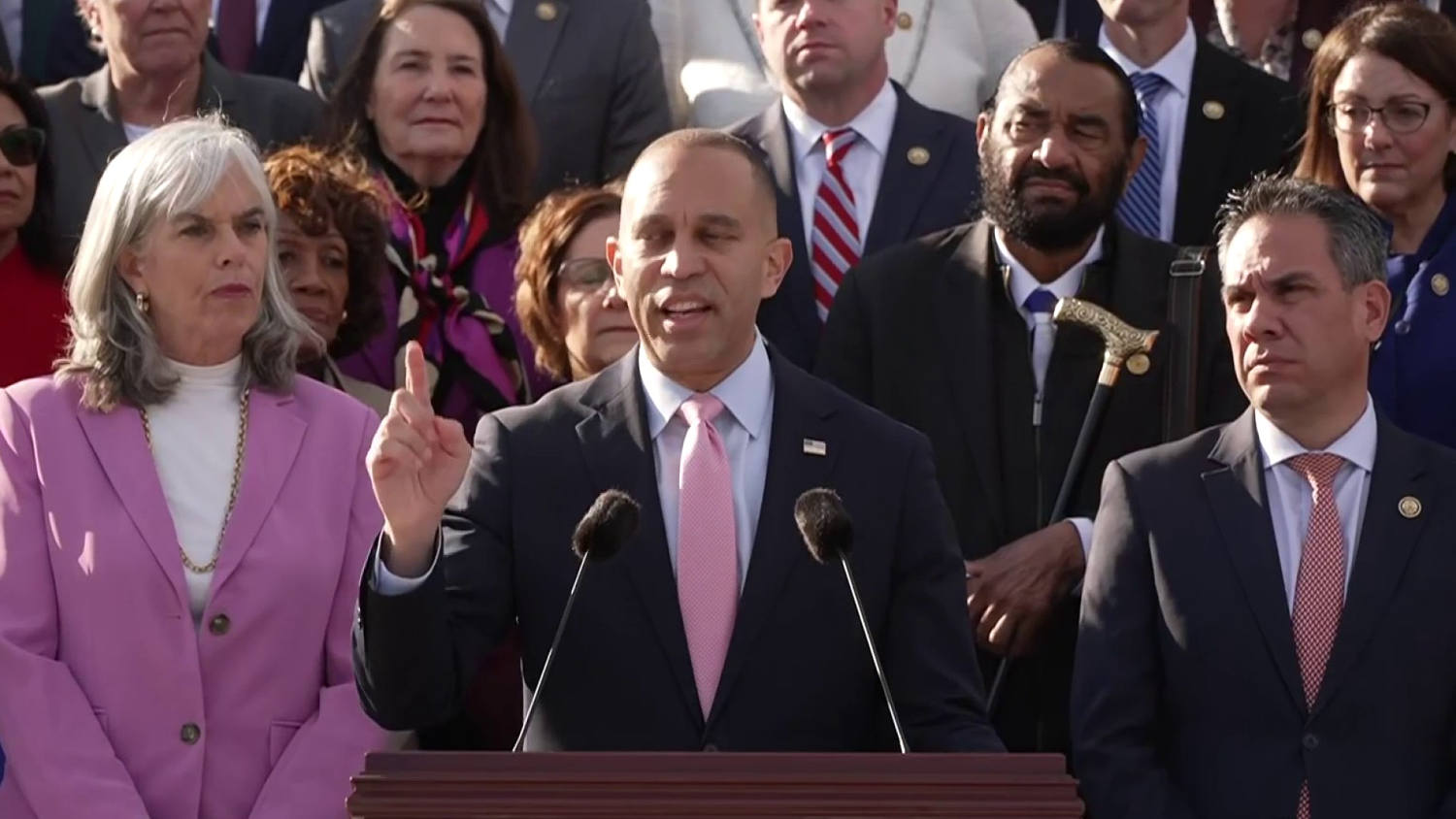 Jeffries says House Democrats will push for extension of Affordable Care Act tax credits