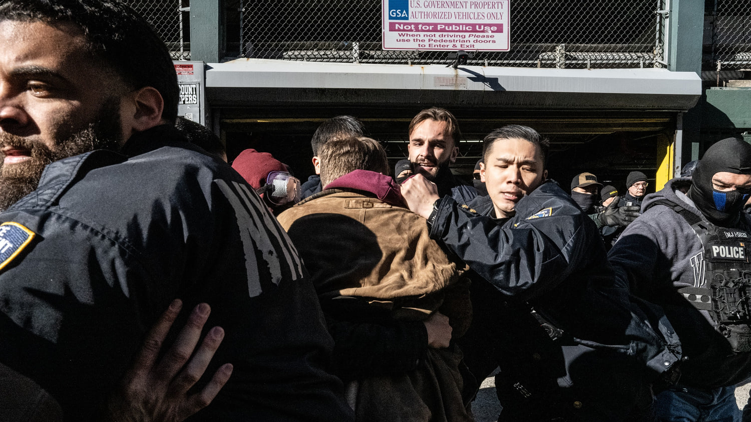 Protesters arrested after blocking federal agents in NYC