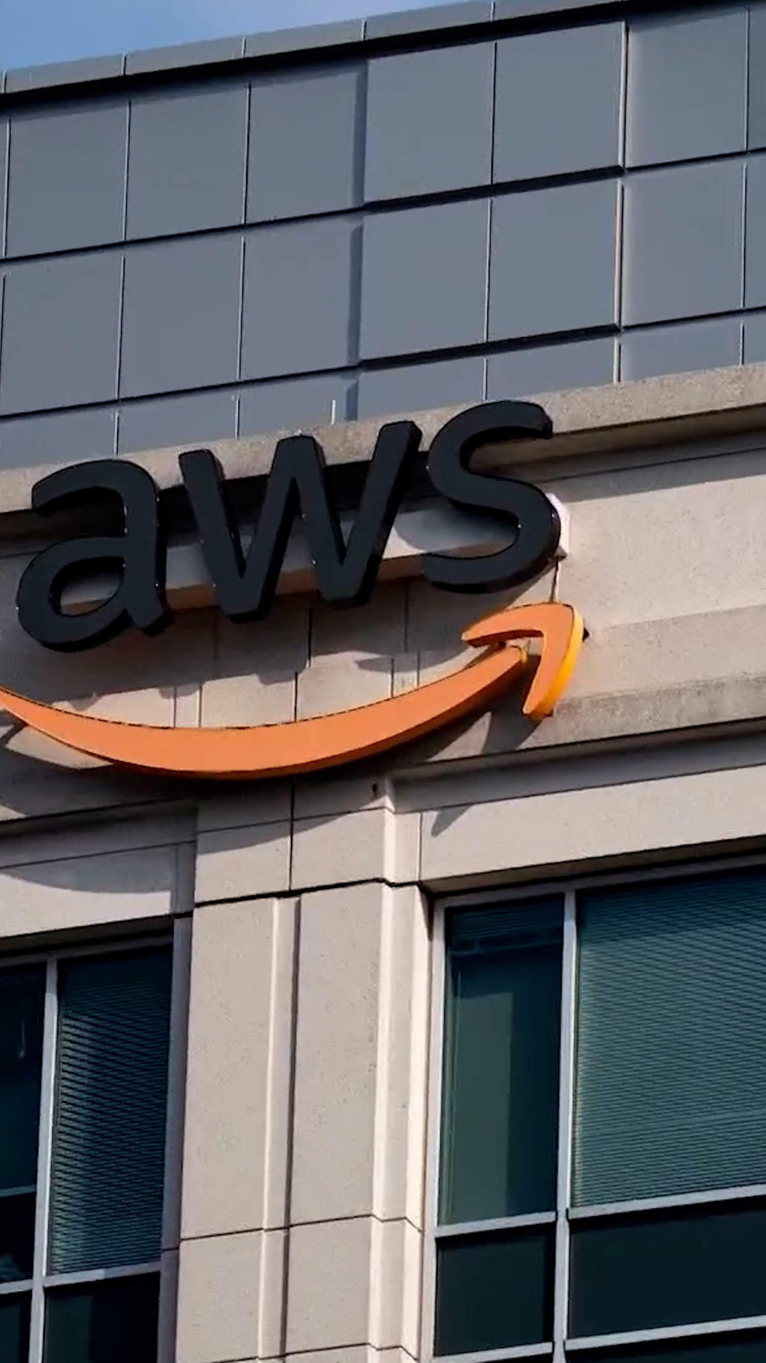 OpenAI makes $38 billion computing deal with Amazon