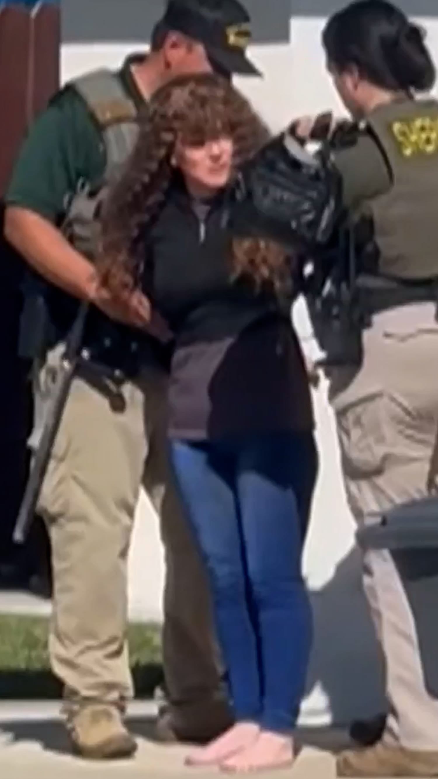 Missing girl's mom charged in unrelated felony case